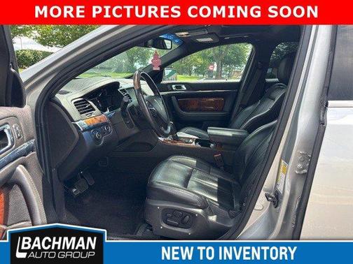 2013 Lincoln MKS Base
