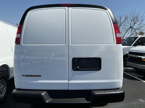 Summit White 2026 Chevrolet Express 2500 Work Van