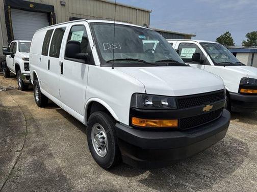 2025 Chevrolet Express 2500 Work Van