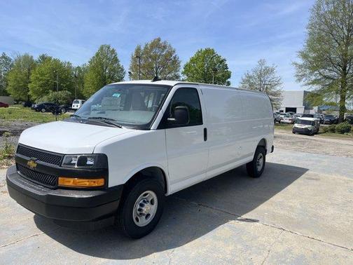 2025 Chevrolet Express 3500 Work Van