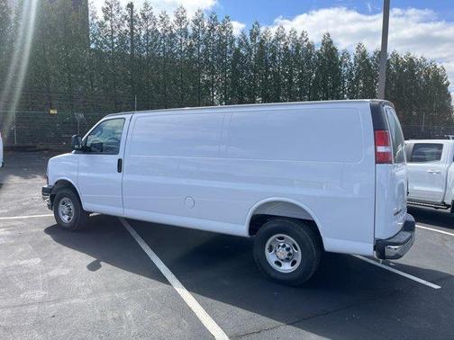 2025 Chevrolet Express 2500 Work Van