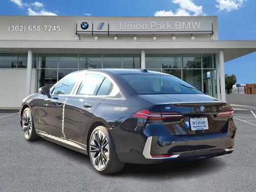 2025 BMW i5 xDrive40