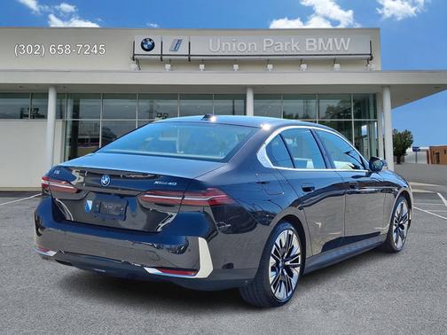 2025 BMW i5 xDrive40