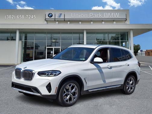 Mineral White Metallic 2024 BMW X3 xDrive30i