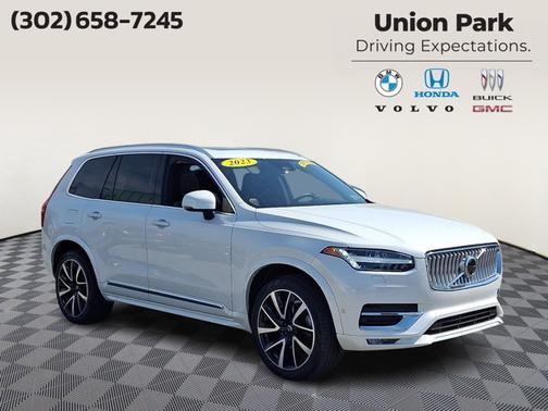 2023 Volvo XC90 Plus