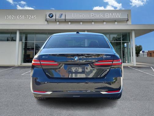 Black Sapphire Metallic 2026 BMW 530 530i xDrive