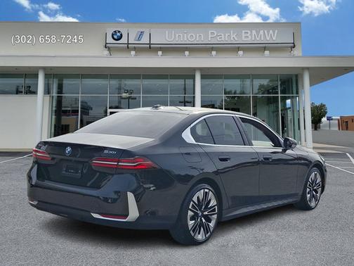 Black Sapphire Metallic 2026 BMW 530 530i xDrive
