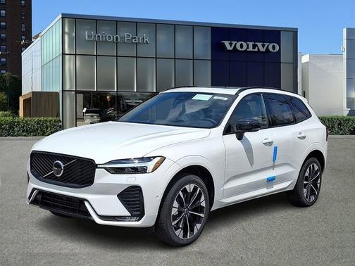 2026 Volvo XC60 Plus