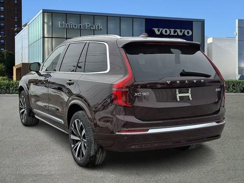 2026 Volvo XC90 Core