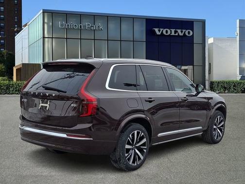 2026 Volvo XC90 Core