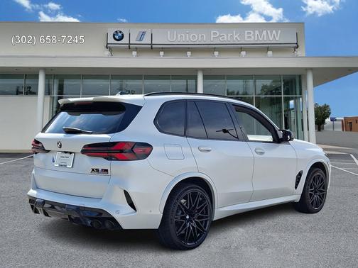 Mineral White Metallic 2025 BMW X5 M Competition