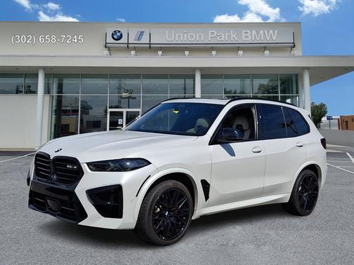 Mineral White Metallic 2025 BMW X5 M Competition
