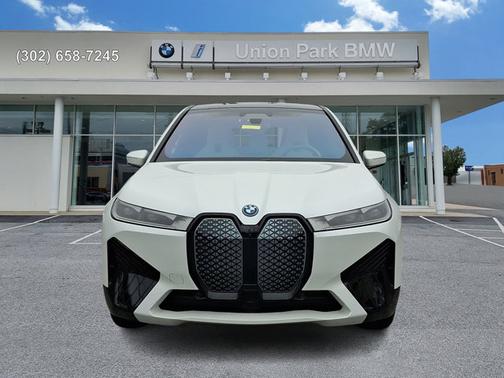 2025 BMW iX xDrive50