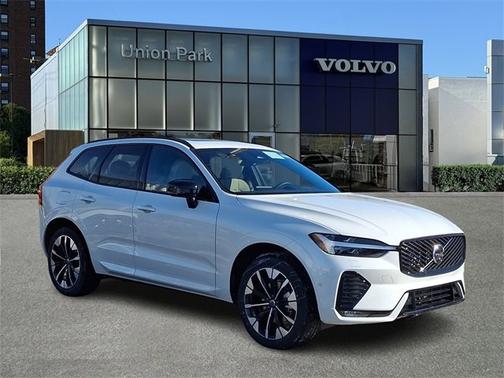 2026 Volvo XC60 Plus