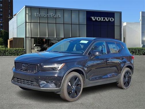 2026 Volvo XC40 Ultra Black Edition