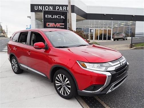2020 Mitsubishi Outlander SE