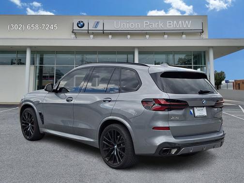 Skyscraper Grey Metallic 2024 BMW X5 xDrive40i