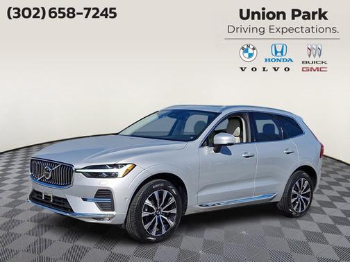 2023 Volvo XC60 Plus Bright Theme
