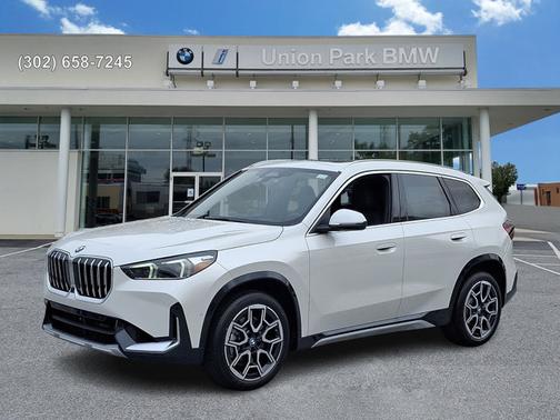 Mineral White Metallic 2026 BMW X1 xDrive28i