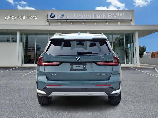 Cape York Green Metallic 2026 BMW X1 xDrive28i