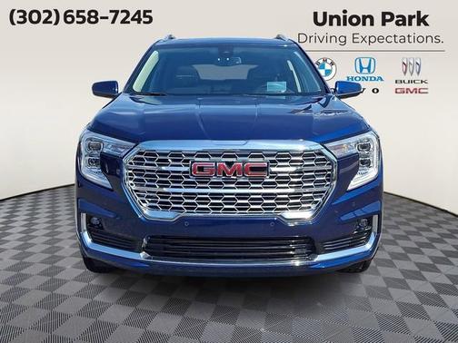 Marine Metallic 2022 GMC Terrain Denali