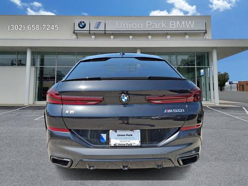 Black Sapphire Metallic 2022 BMW X6 M50i