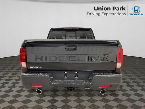 Crystal Black Pearl 2026 Honda Ridgeline RTL