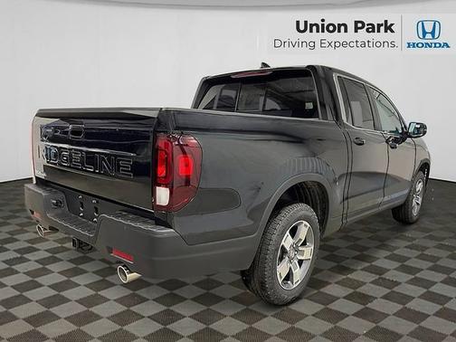 Crystal Black Pearl 2026 Honda Ridgeline RTL