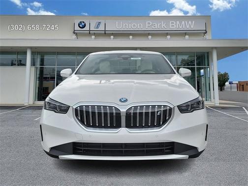 2025 BMW i5 xDrive40