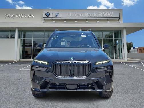 Black Sapphire Metallic 2027 BMW X7 xDrive40i