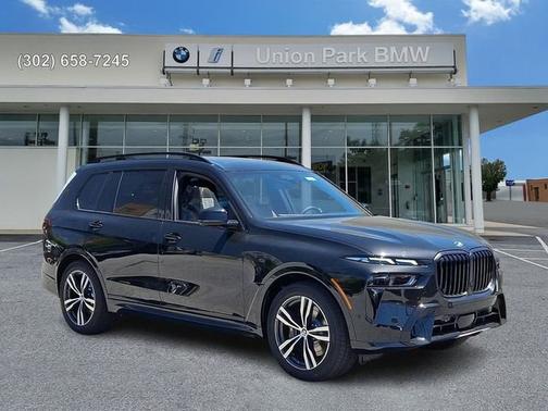Black Sapphire Metallic 2027 BMW X7 xDrive40i
