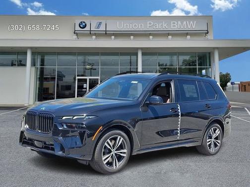Black Sapphire Metallic 2027 BMW X7 xDrive40i