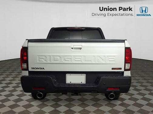 Platinum White Pearl 2026 Honda Ridgeline TrailSport+