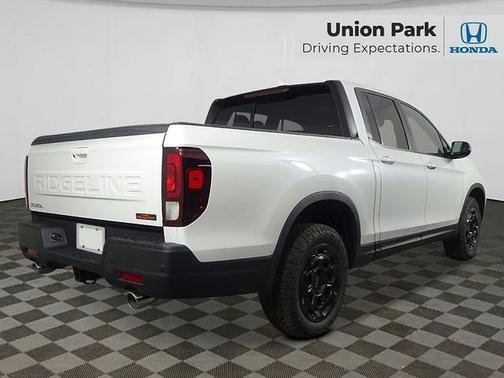 Platinum White Pearl 2026 Honda Ridgeline TrailSport+