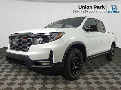 Platinum White Pearl 2026 Honda Ridgeline TrailSport+