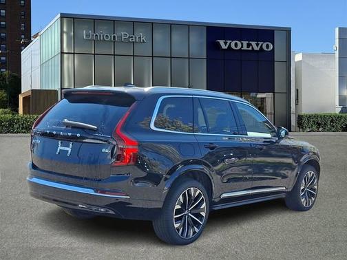 Onyx Black Metallic 2026 Volvo XC90 Ultra