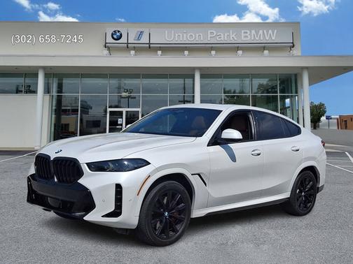 Mineral White Metallic 2024 BMW X6 xDrive40i