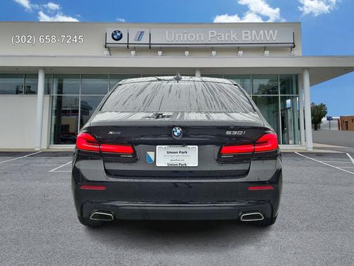 Jet Black 2023 BMW 530 530i xDrive