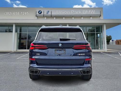 Tanzanite Blue II Metallic 2026 BMW X5 M60i