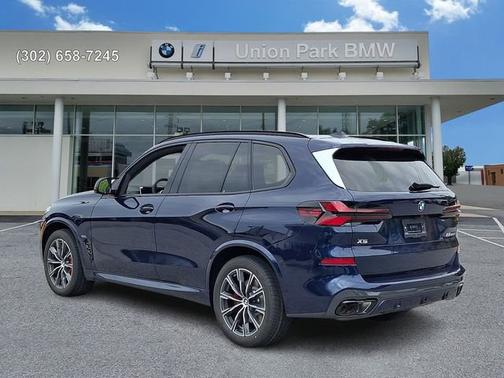 Tanzanite Blue II Metallic 2026 BMW X5 M60i