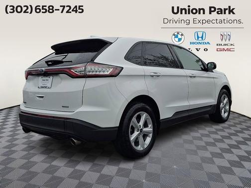 Oxford White 2018 Ford Edge SE