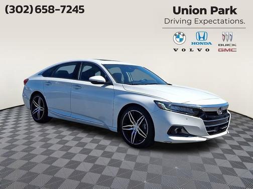 Platinum White Pearl 2021 Honda Accord Touring
