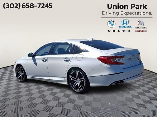 Platinum White Pearl 2021 Honda Accord Touring