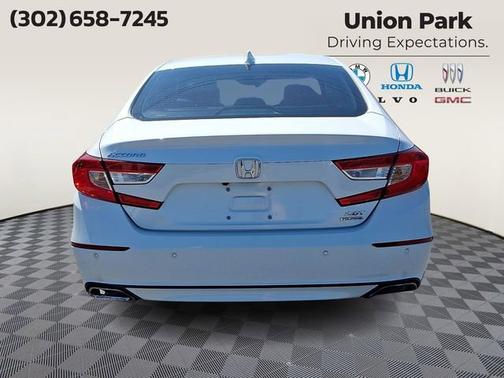 Platinum White Pearl 2021 Honda Accord Touring