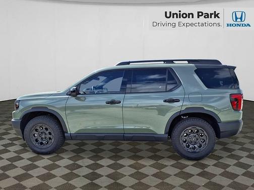 Ash Green Metallic 2026 Honda Passport TrailSport Blackout