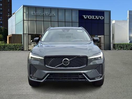 Forest Lake 2026 Volvo XC60 Plus