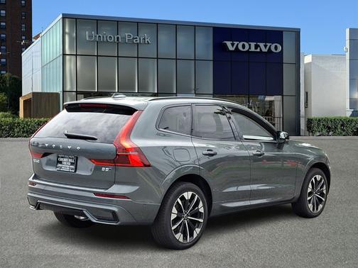Forest Lake 2026 Volvo XC60 Plus