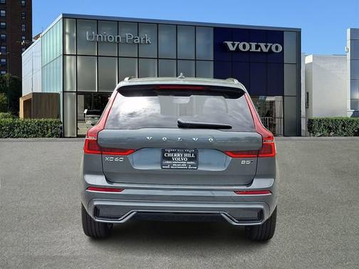 Forest Lake 2026 Volvo XC60 Plus