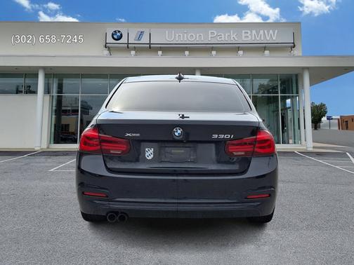 2018 BMW 330 i xDrive