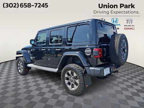 Black Clearcoat 2019 Jeep Wrangler Unlimited Sahara